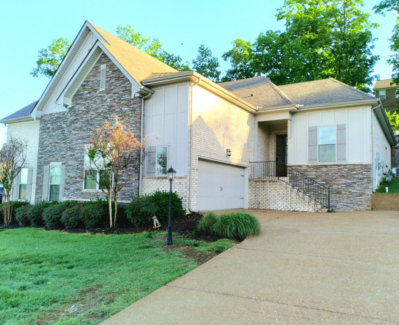 168 Cobbler Cir Hendersonville, TN 37075