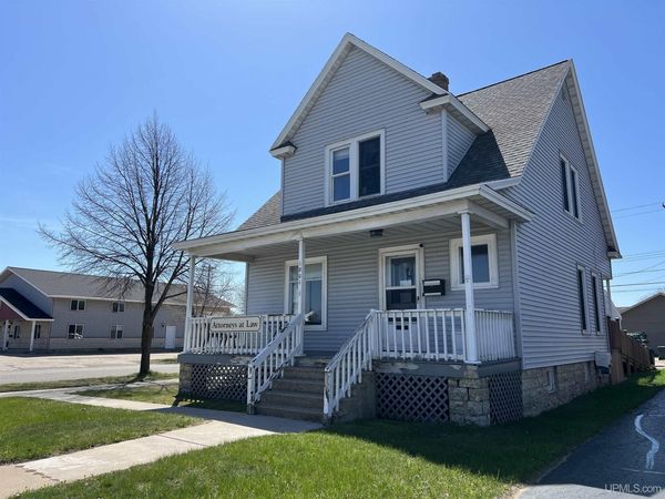 1801 Ludington Street, Escanaba, MI 49829