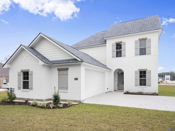 35201 Cane Market Rd, Denham Springs, LA 70706