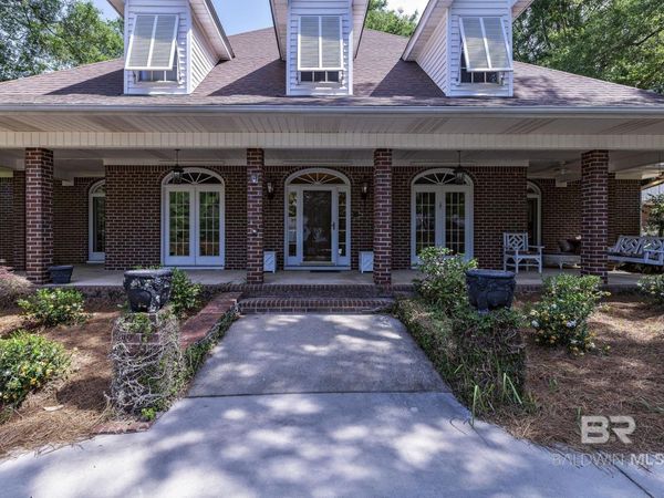 709 Oak Bluff Drive, Daphne, AL 36526