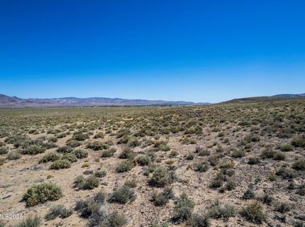 7975 Break-a-heart Road, Silver Springs, NV 89429 Photo