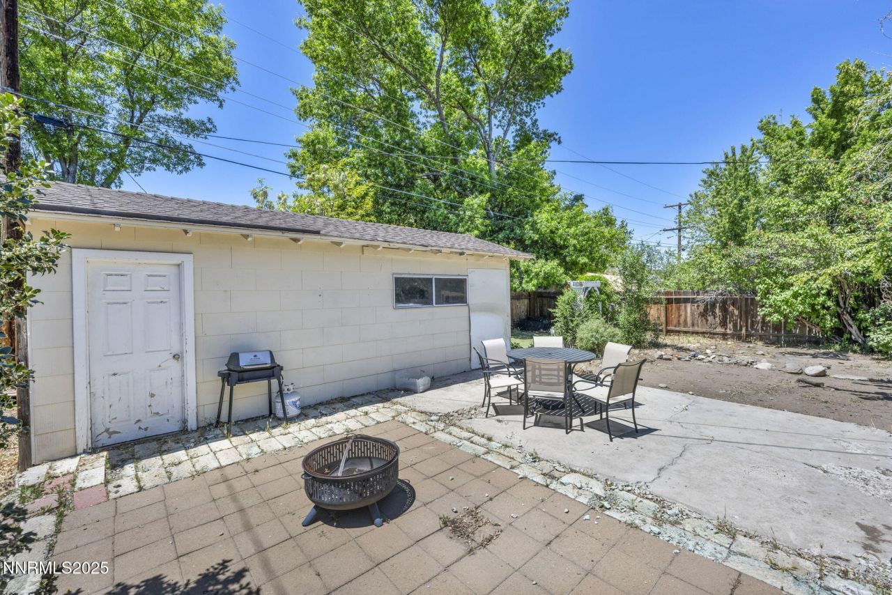218 Albany Avenue, Carson City, NV 89703 Photo