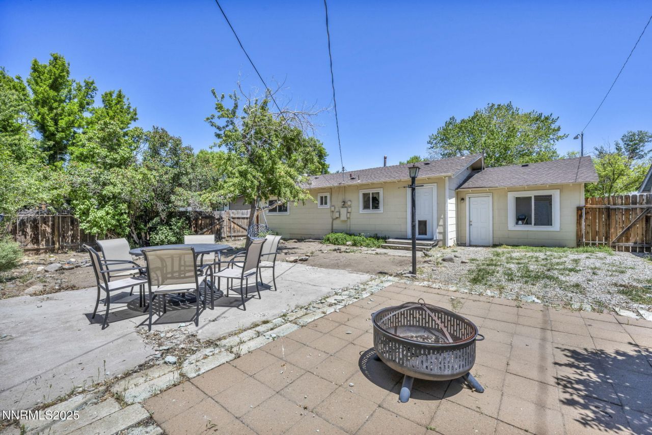 218 Albany Avenue, Carson City, NV 89703 Photo