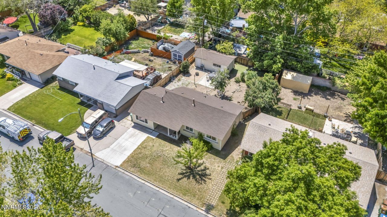 218 Albany Avenue, Carson City, NV 89703 Photo
