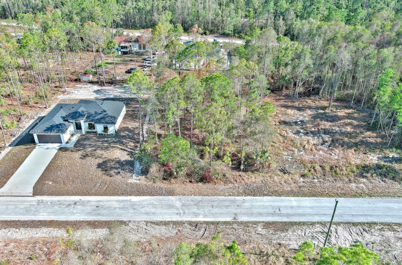 634 Ladd St, Lehigh Acres, FL 33974 Photo