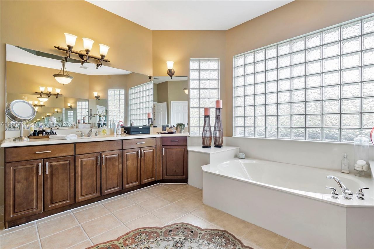 14933 SW 33rd St, Davie, FL 33331 Photo