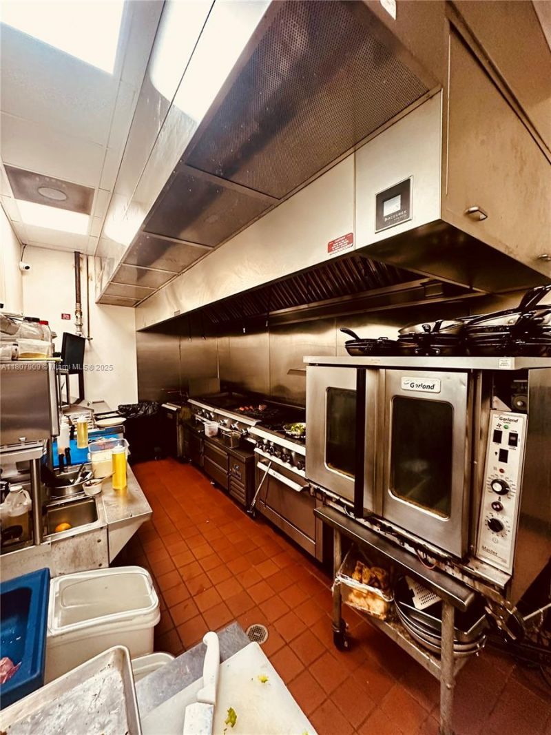 Please Call For Address, Fort Lauderdale, FL 33304 Photo