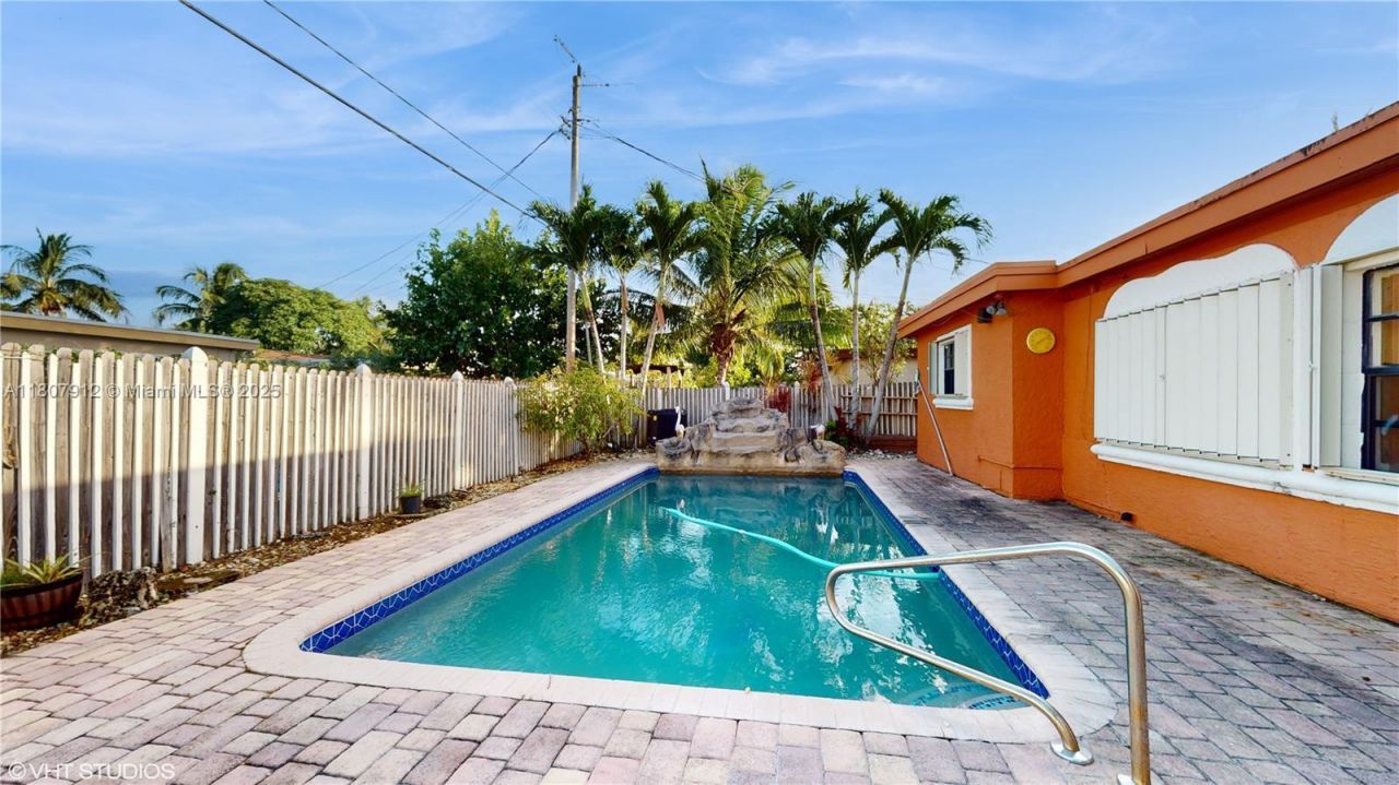 3920 NW 36th Ave, Lauderdale Lakes, FL 33309 Photo