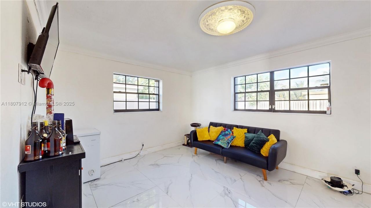 3920 NW 36th Ave, Lauderdale Lakes, FL 33309 Photo