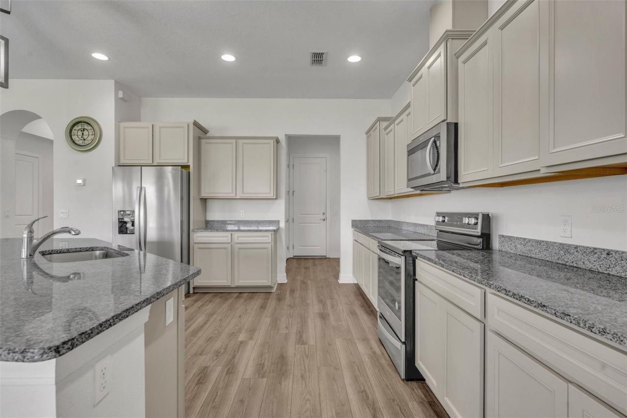 17537 Sailfin Drive, Orlando, FL 32820 Photo