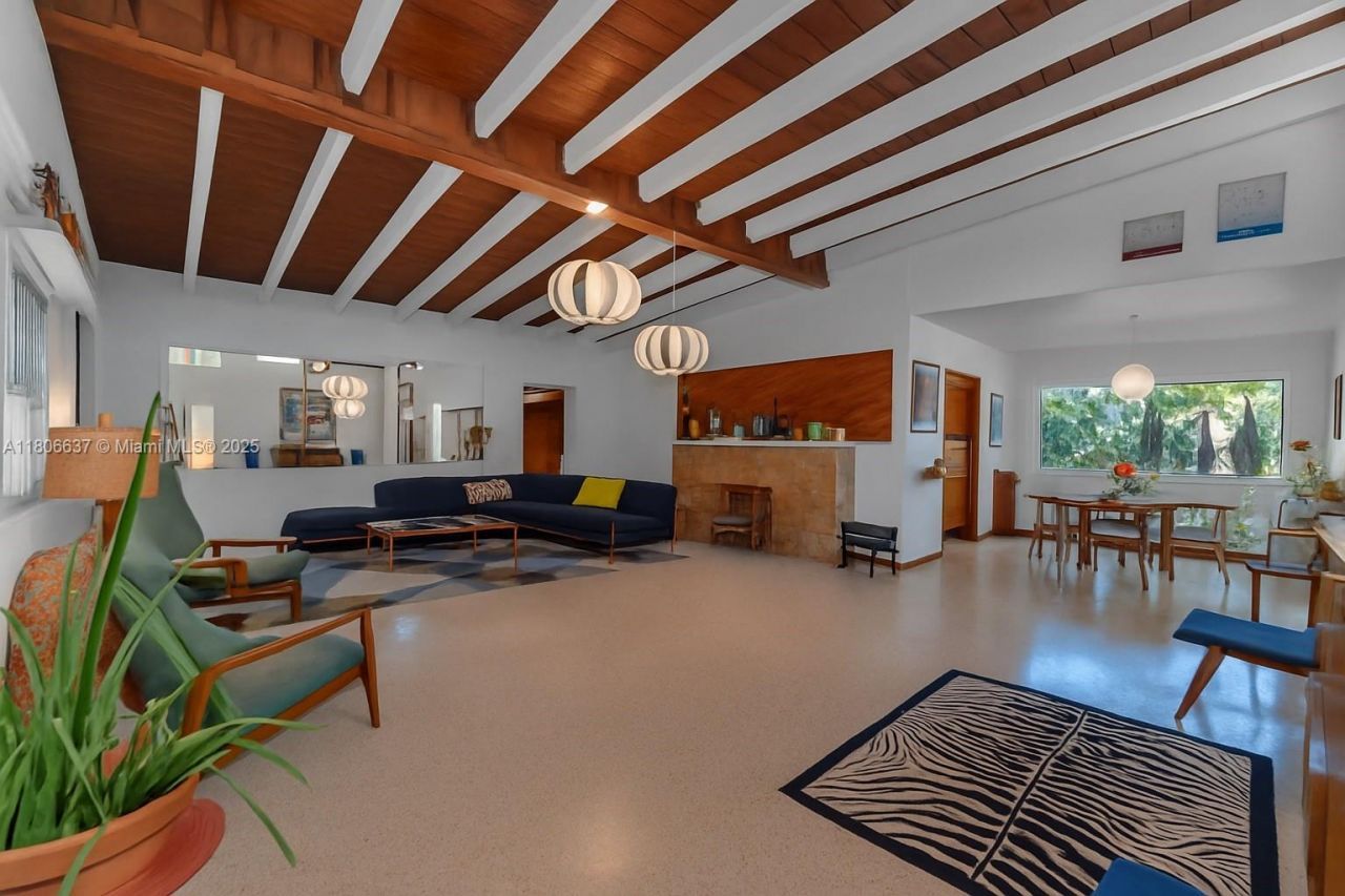 1895 SW 25th St, Miami, FL 33133 Photo