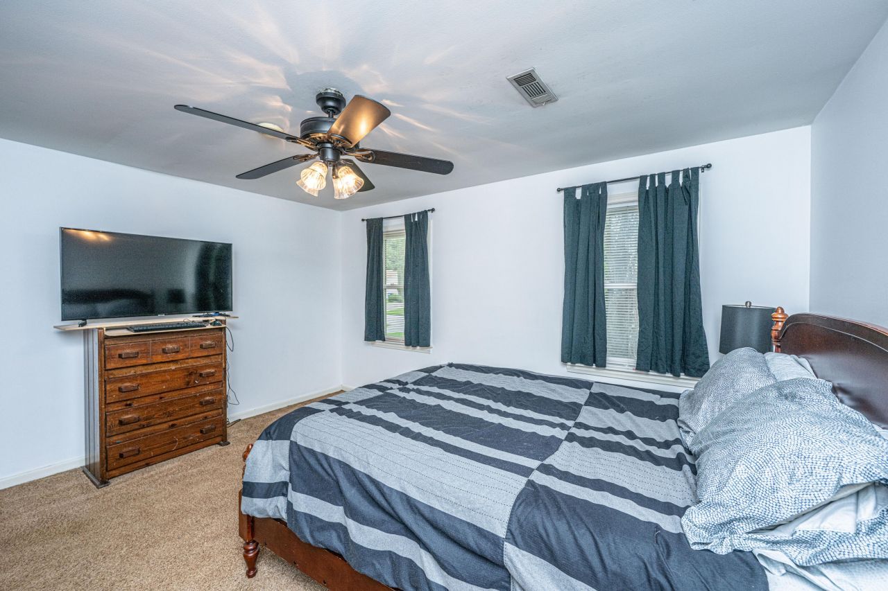 2567 Mona Avenue Photo 12