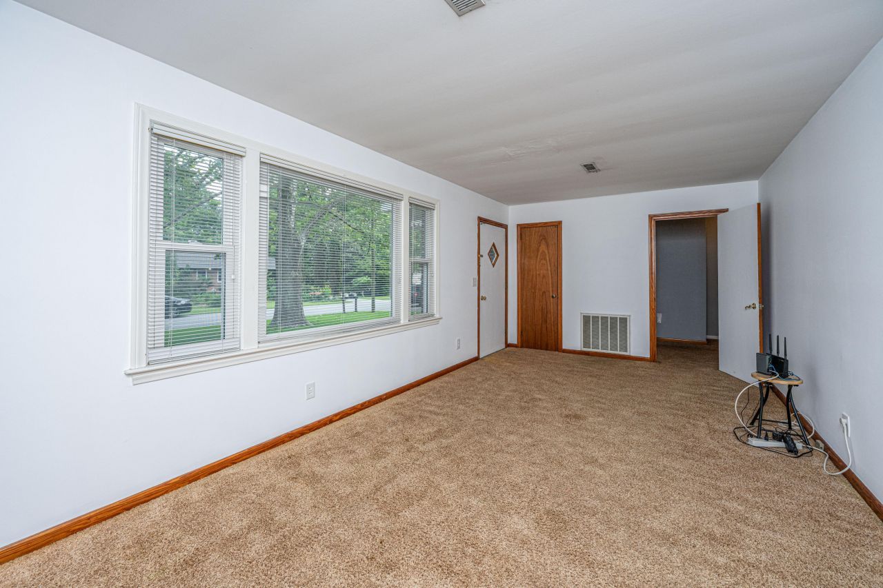 2567 Mona Avenue Photo 15