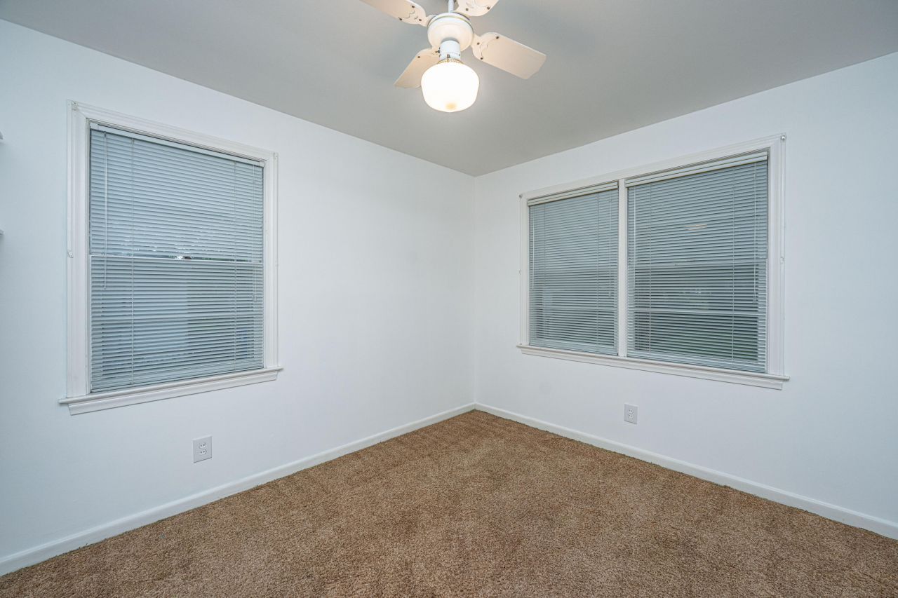 2567 Mona Avenue Photo 17