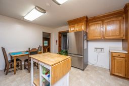 2567 Mona Avenue photo 4