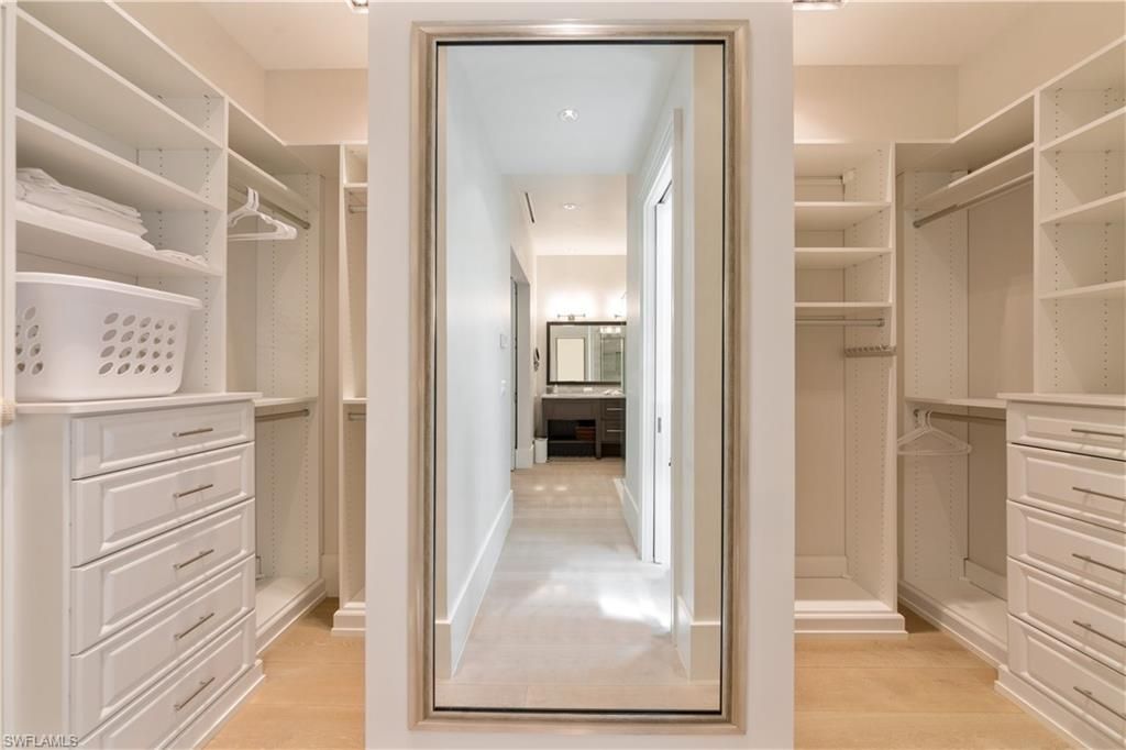 500 3rd Ave N, Naples, FL 34102 Photo