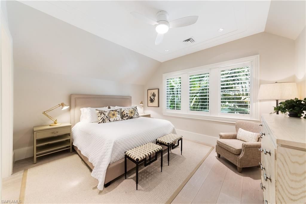 500 3rd Ave N, Naples, FL 34102 Photo