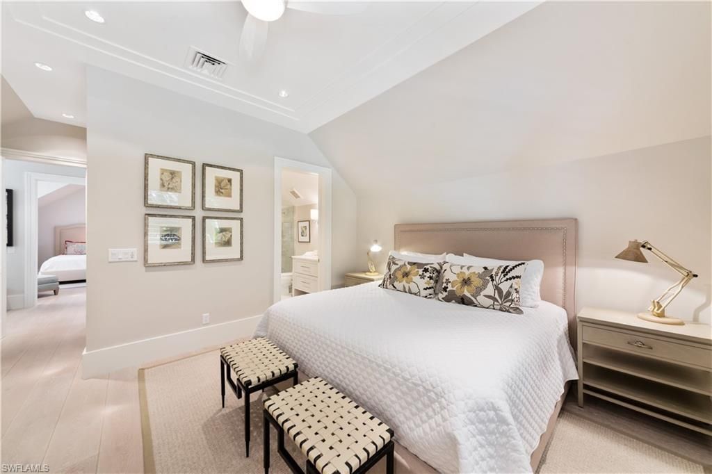 500 3rd Ave N, Naples, FL 34102 Photo