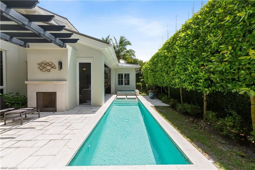 500 3rd Ave N, Naples, FL 34102 Photo