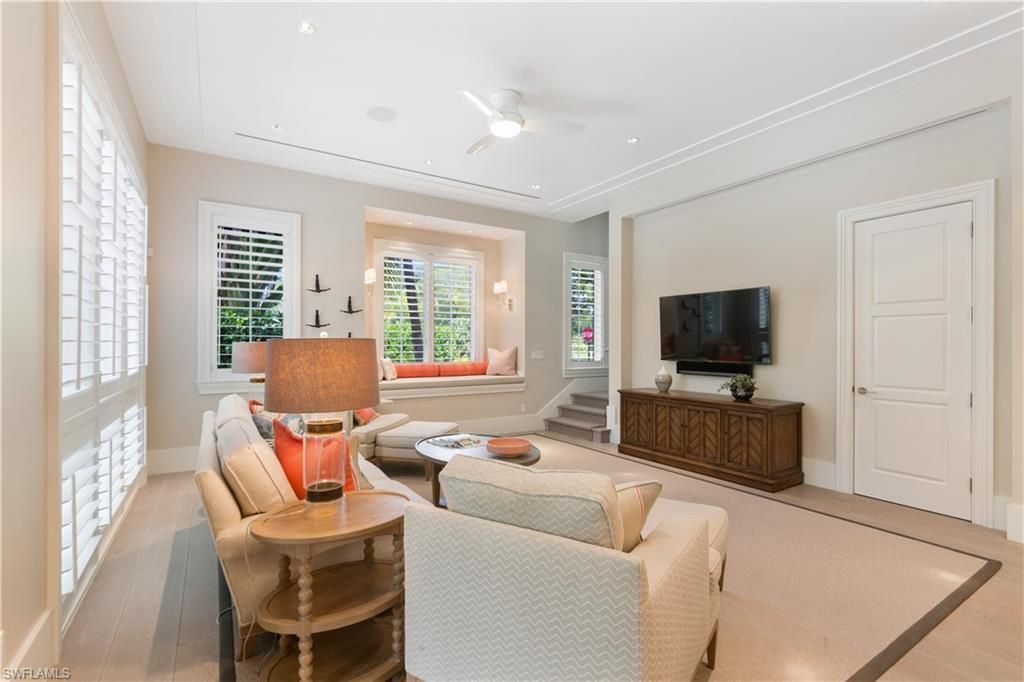 500 3rd Ave N, Naples, FL 34102 Photo