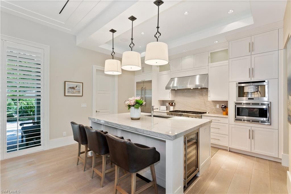 500 3rd Ave N, Naples, FL 34102 Photo