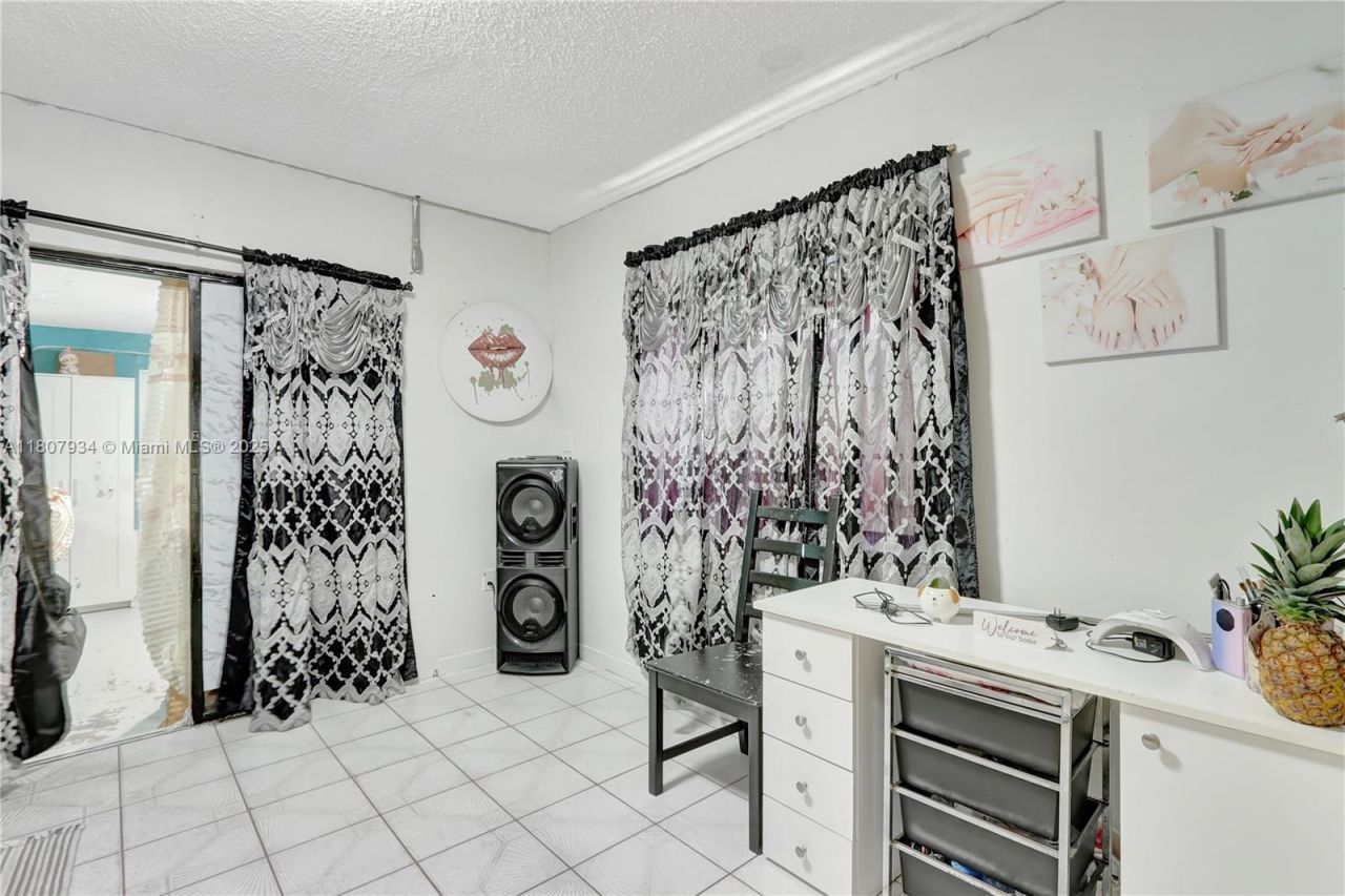 15803 NW 47th Ave, Miami Gardens, FL 33054 Photo