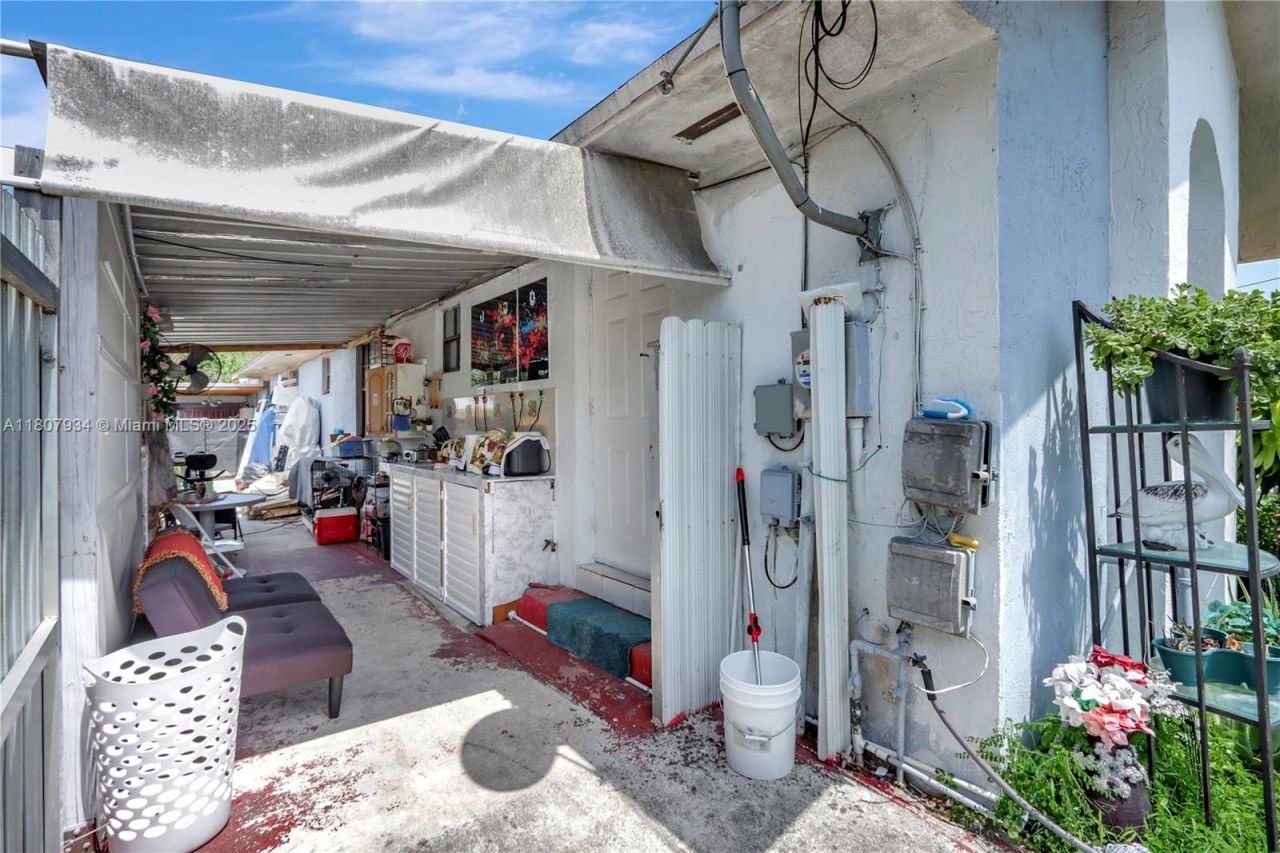 15803 NW 47th Ave, Miami Gardens, FL 33054 Photo