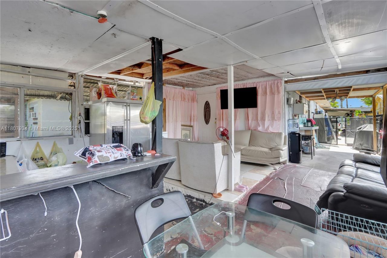 15803 NW 47th Ave, Miami Gardens, FL 33054 Photo