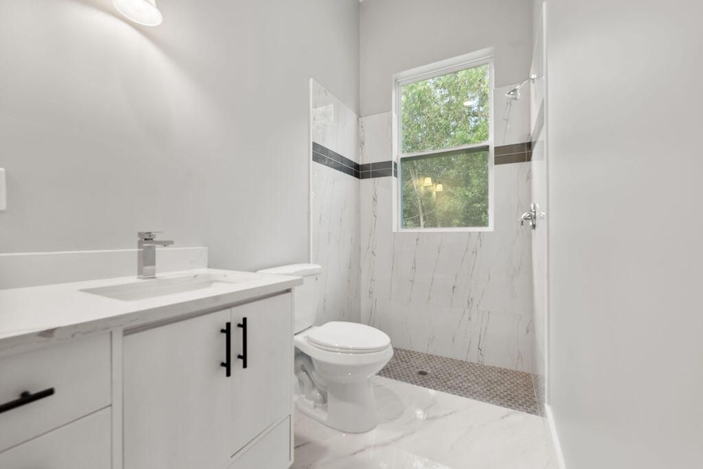 675 NE Moss Rose Place, Port Saint Lucie, FL 34983 Photo