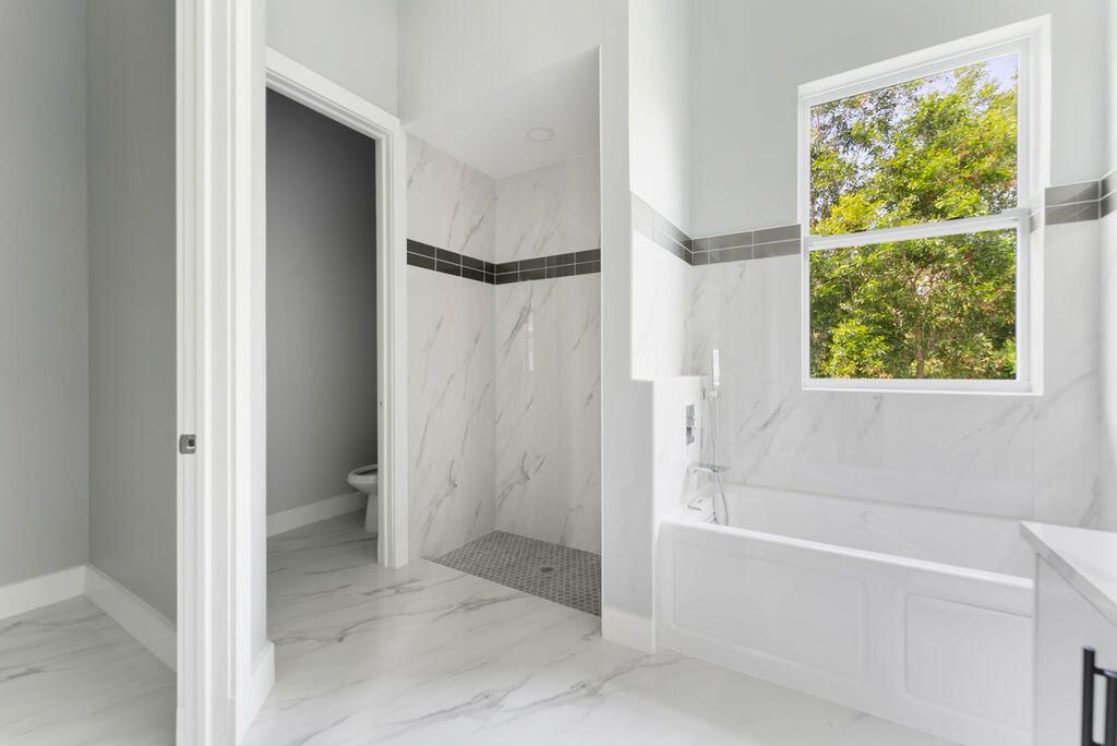 675 NE Moss Rose Place, Port Saint Lucie, FL 34983 Photo