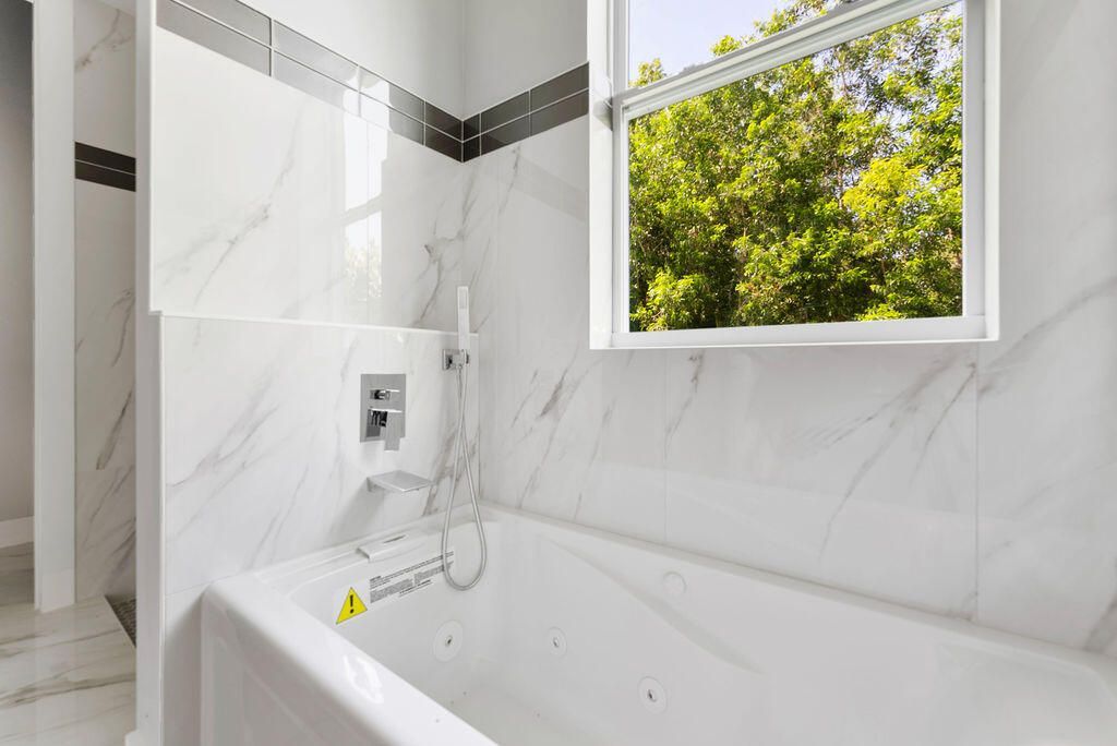 675 NE Moss Rose Place, Port Saint Lucie, FL 34983 Photo