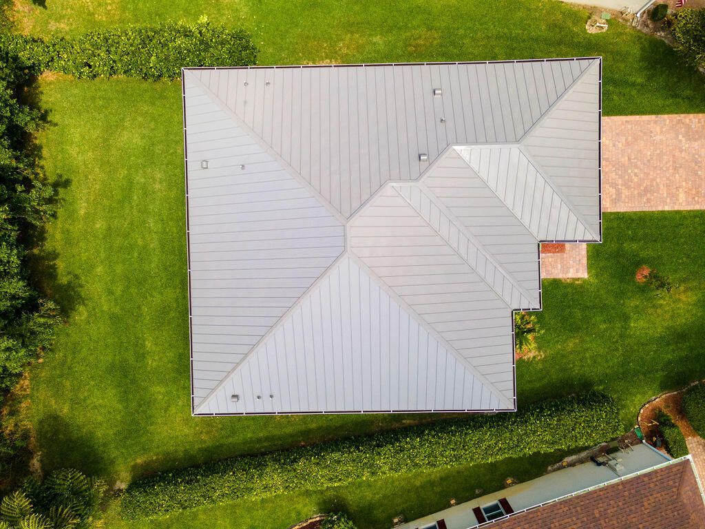 675 NE Moss Rose Place, Port Saint Lucie, FL 34983 Photo