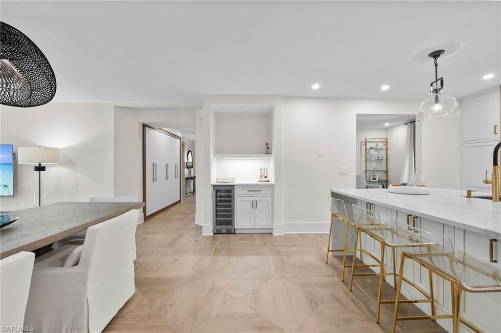 392 7th Ave S, Unit 4, Naples, FL 34102 Photo