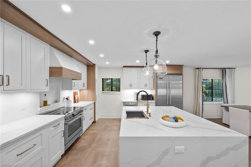 392 7th Ave S, Unit 4, Naples, FL 34102 Photo