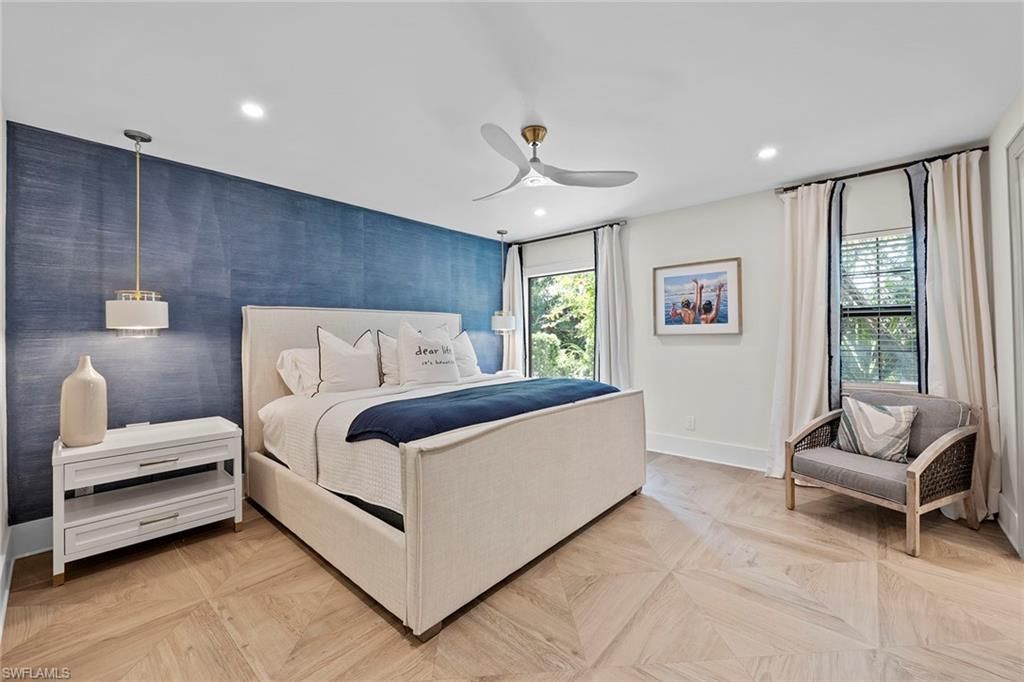 392 7th Ave S, Unit 4, Naples, FL 34102 Photo
