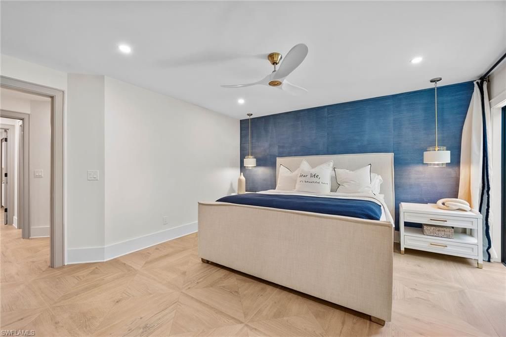 392 7th Ave S, Unit 4, Naples, FL 34102 Photo