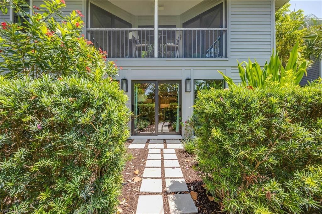392 7th Ave S, Unit 4, Naples, FL 34102 Photo