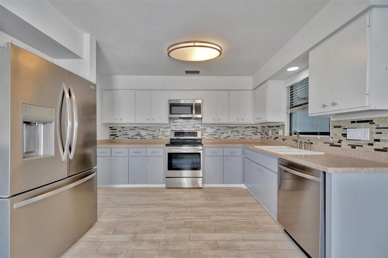 8710 54th Avenue W, Unit 8710, Bradenton, FL 34210 Photo