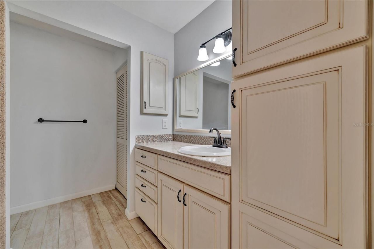 8710 54th Avenue W, Unit 8710, Bradenton, FL 34210 Photo