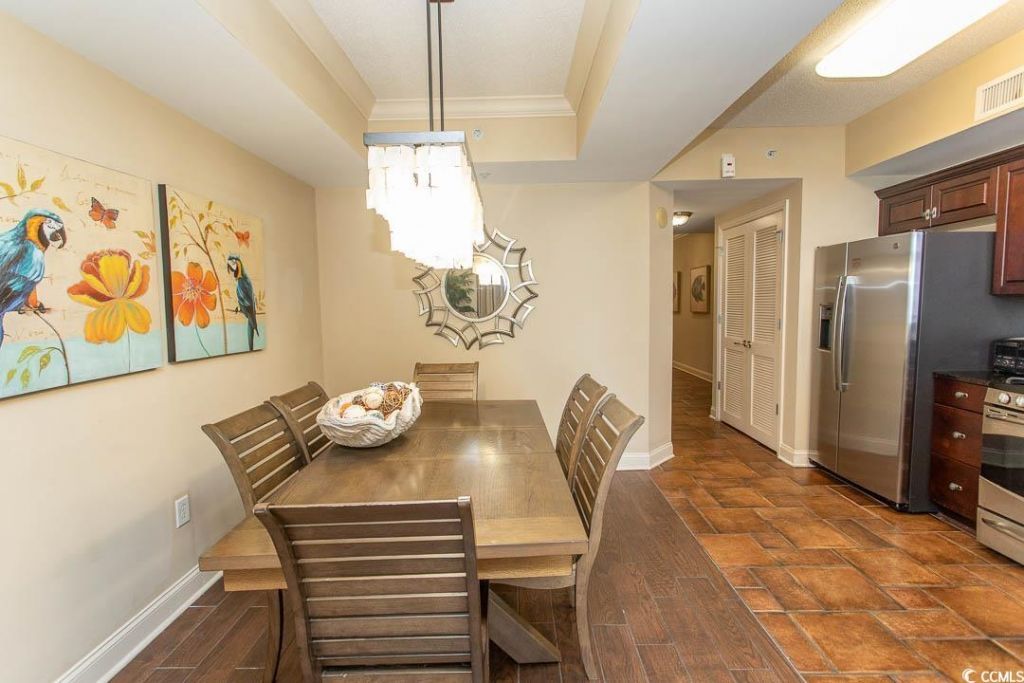 100 North Beach Blvd. Photo 16