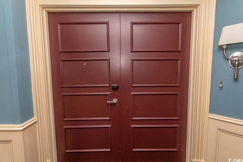 100 North Beach Blvd. Photo 29