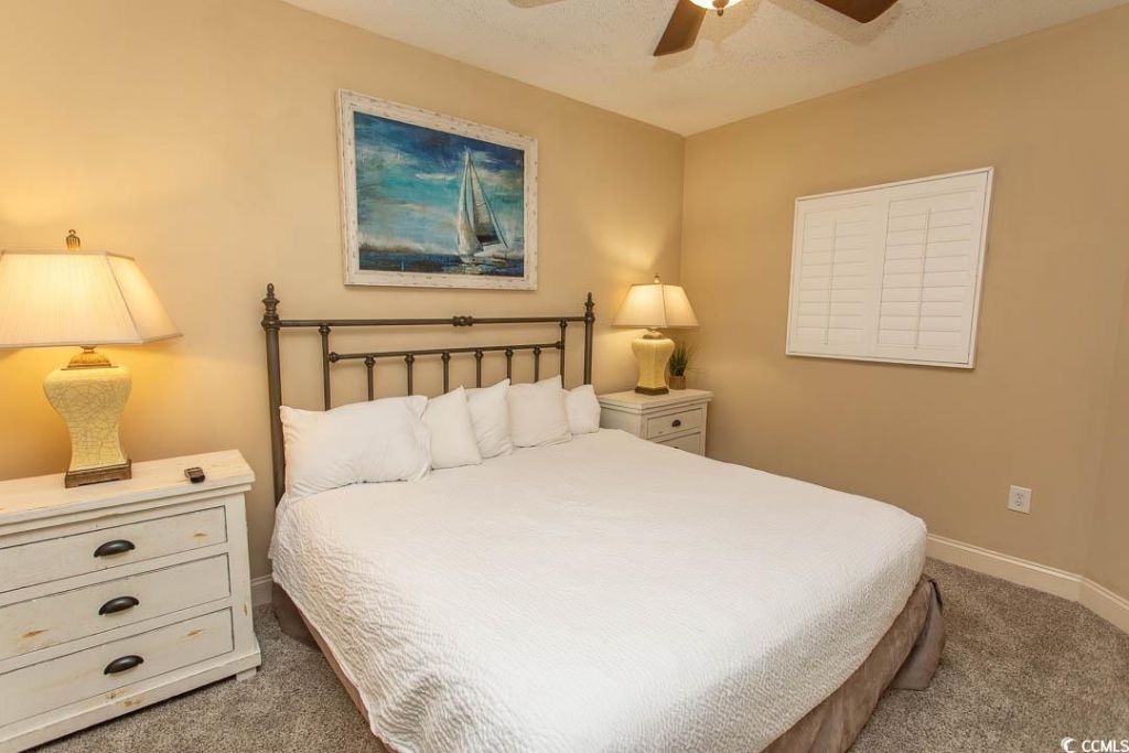 100 North Beach Blvd. Photo 4