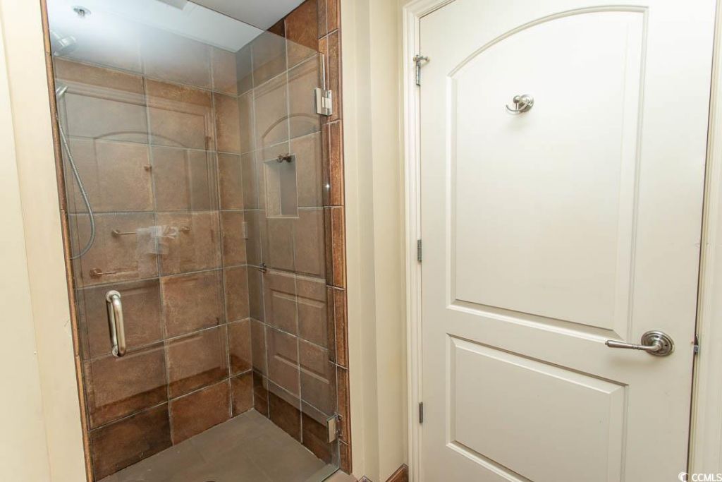 100 North Beach Blvd. Photo 9