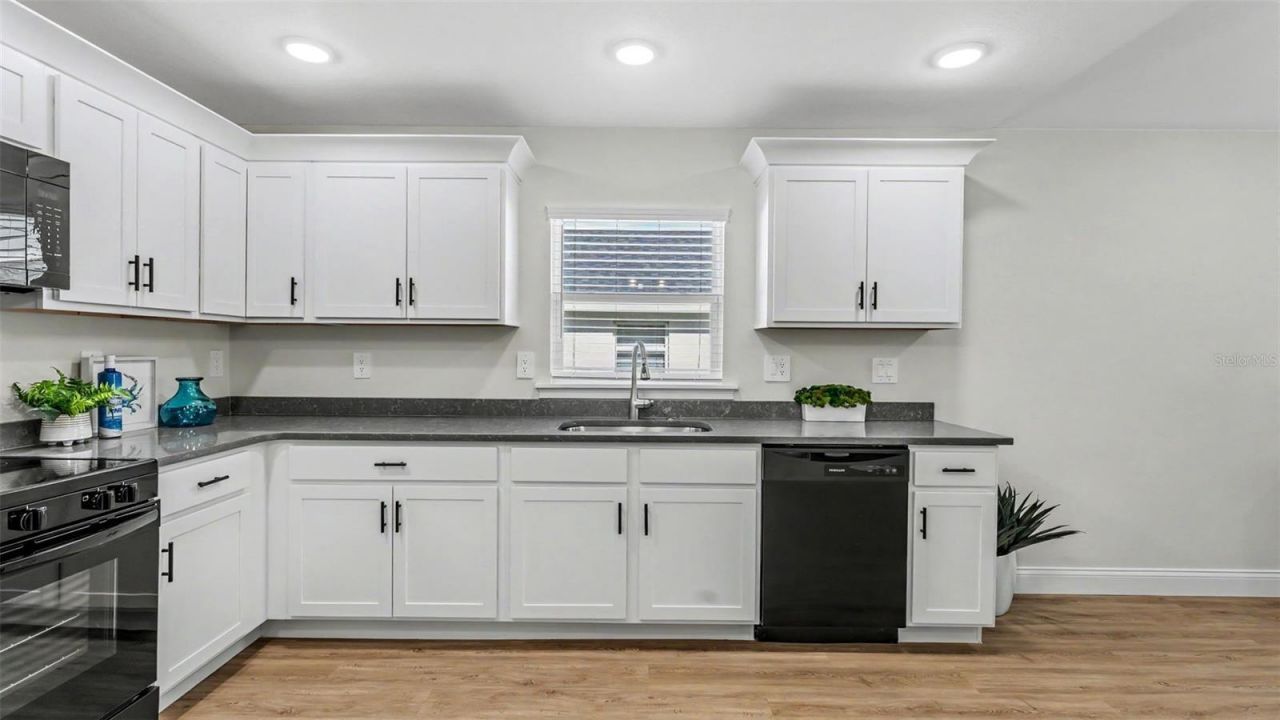 1242 Dorothy Street, Lakeland, FL 33815 Photo