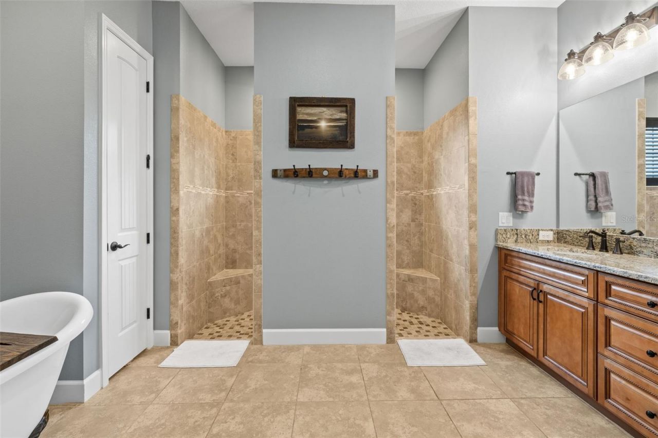 5319 W Trapnell Road, Dover, FL 33527 Photo