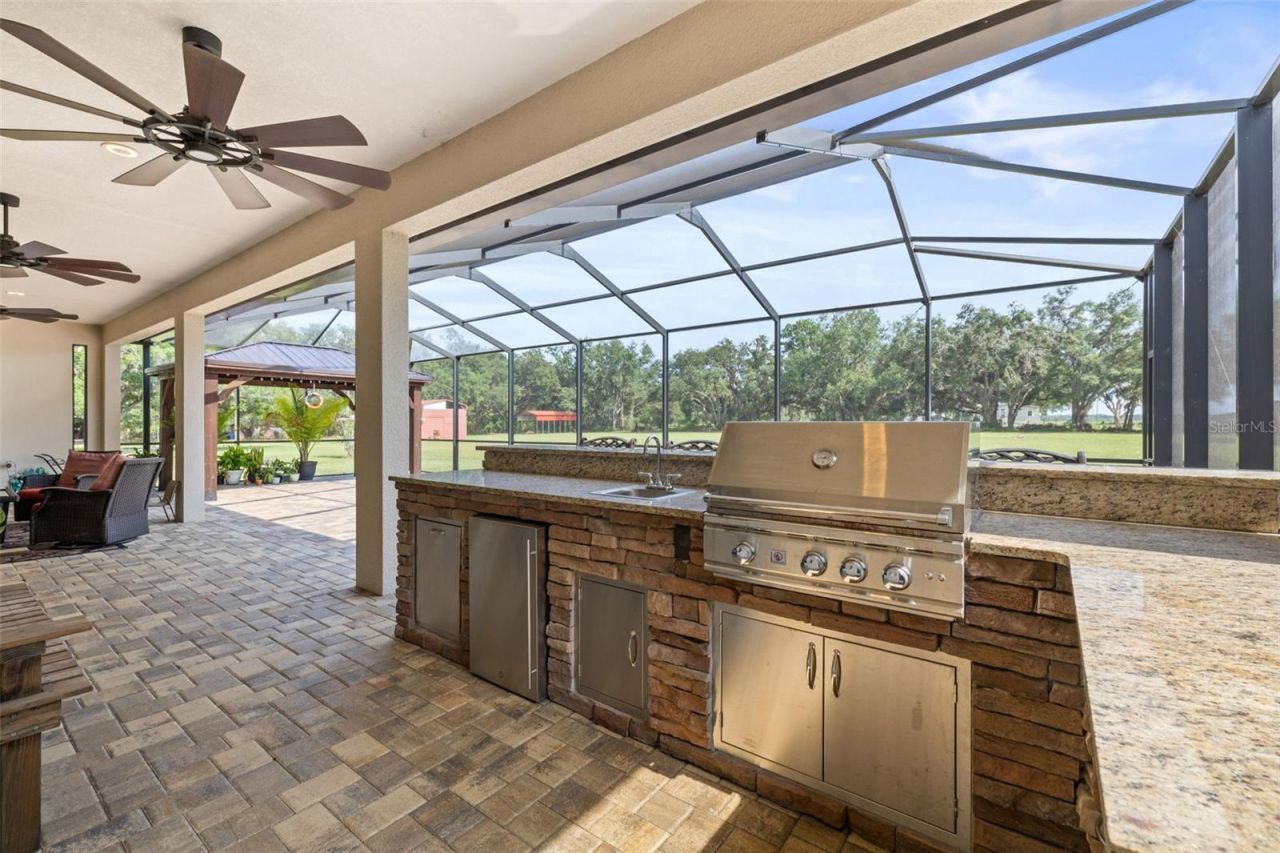 5319 W Trapnell Road, Dover, FL 33527 Photo