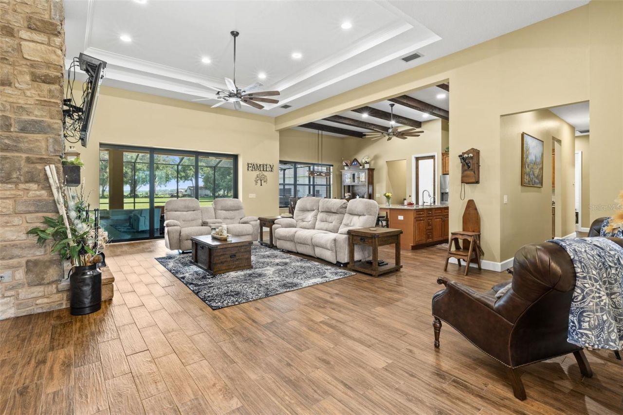 5319 W Trapnell Road, Dover, FL 33527 Photo