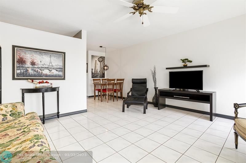 15600 NE 6th Avenue, Unit 26B, Miami, FL 33162 Photo