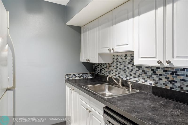 15600 NE 6th Avenue, Unit 26B, Miami, FL 33162 Photo