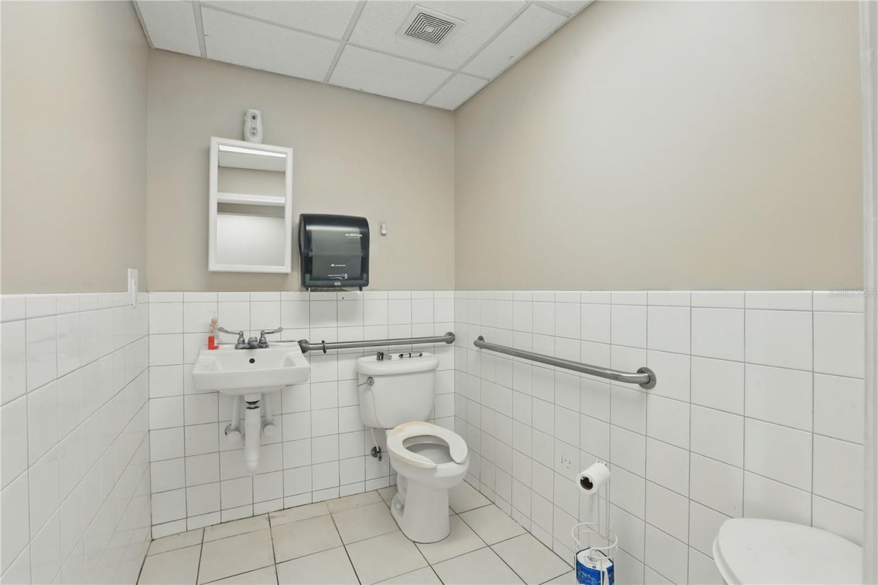 Please Call For Address, Jacksonville, FL 32216 Photo